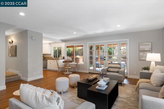 4536 Birch Bark Rd, Concord CA: https://media.crmls.org/mediaz/e09defb4-6263-4ab2-a67e-b1f61bc718b1.jpg