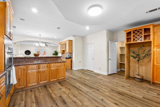 6176 Thomas Ave, Newark CA: https://media.crmls.org/mediaz/e09df9c3-9b49-44b4-ab01-ff66f620b440.jpg