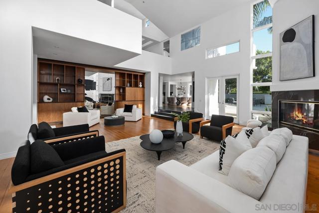 6172 Via Posada Del Norte, Rancho Santa Fe CA: https://media.crmls.org/mediaz/e0a032c7-5932-489a-b7f9-27ed2c1f9c5f.jpg