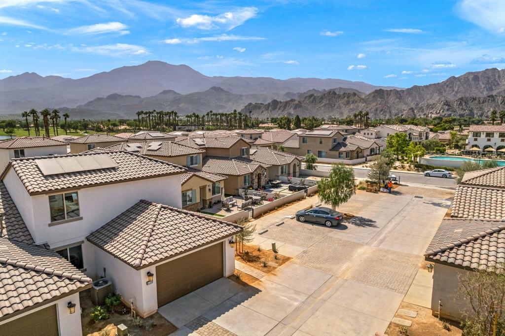 MLS #219137292DA image #2