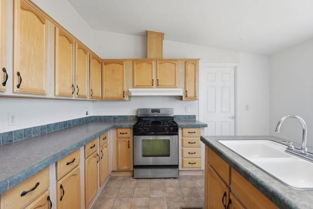 Detail Gallery Image 11 of 74 For 909 Tierra De Luna, Boulevard,  CA 91905 - 8 Beds | 6 Baths