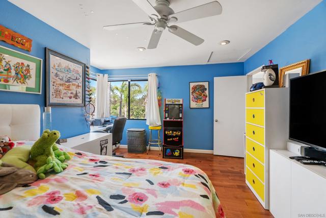 13414 Calle Colina, Poway CA: https://media.crmls.org/mediaz/e0a215c2-a1da-4abc-b72e-dfaffa7067d5.jpg
