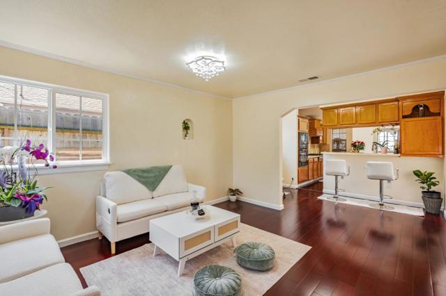 1790 Tulare Avenue, Richmond CA: https://media.crmls.org/mediaz/e0a3bea2-c313-493f-a2c9-33d8d571a30a.jpg