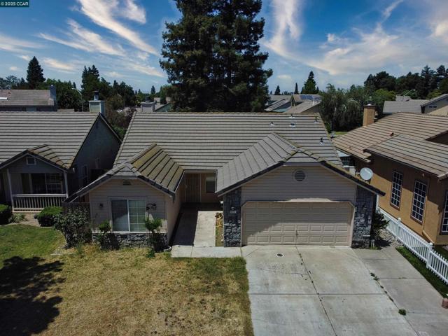4212 Dunster Drive, Salida CA: https://media.crmls.org/mediaz/e0a3d226-e67f-40a3-9658-1fc0ba1501bf.jpg