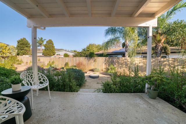 Detail Gallery Image 27 of 28 For 1227 Dolphin Cir, Vista,  CA 92084 - 4 Beds | 2 Baths