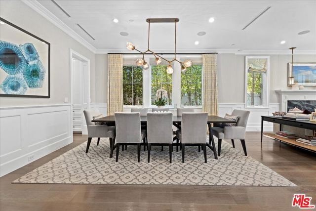 4105 Bellingham Avenue, Studio City CA: https://media.crmls.org/mediaz/e0a4de8b-5fc7-40cb-8eda-51f46aa21744.jpg