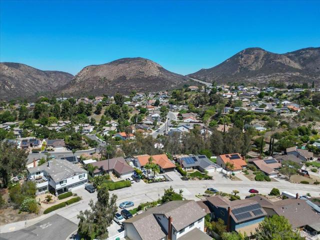 6626 Tuxedo Rd, San Diego CA: https://media.crmls.org/mediaz/e0a4df5f-0d94-432f-b228-fb60863a65a7.jpg