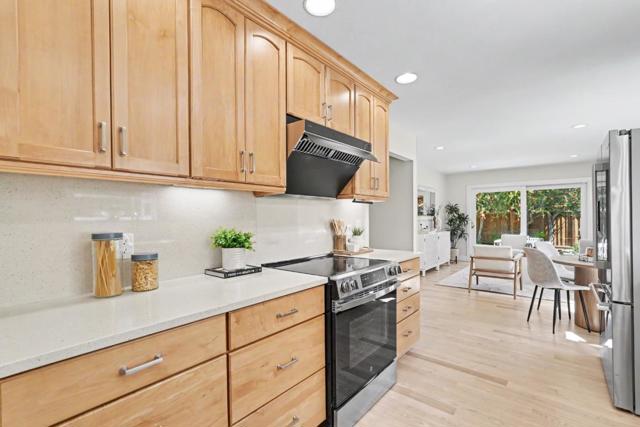 Image 21 of 68 For 710 Henderson Avenue