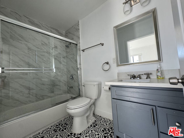 1330 Arapahoe Street, Los Angeles CA: https://media.crmls.org/mediaz/e0a563ca-84bb-4c9e-af7f-87315aeac2a5.jpg