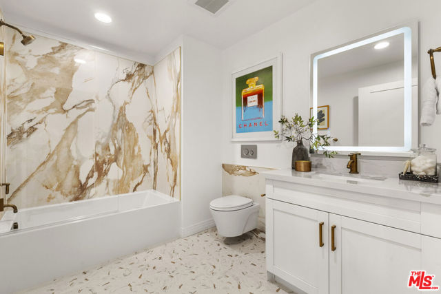 7428 Santa Monica Boulevard, 301 photo 20