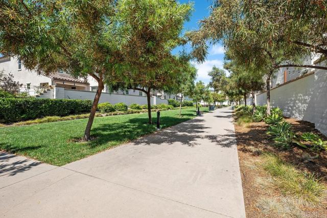 712 Gemstone Drive, San Marcos CA: https://media.crmls.org/mediaz/e0a853da-60af-4123-ac5c-99dee6ac9be4.jpg