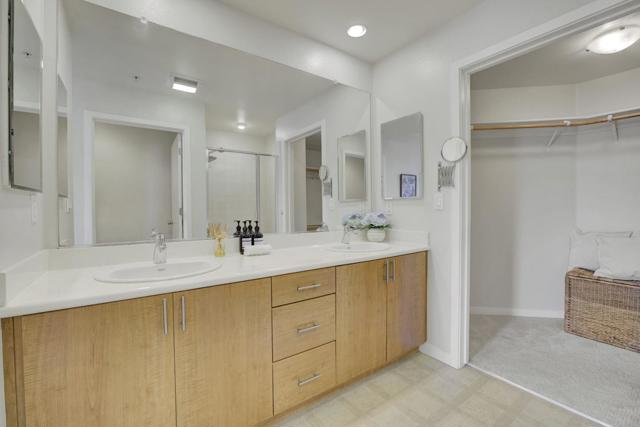 3090 Glascock Street, Oakland CA: https://media.crmls.org/mediaz/e0a915c0-d4c6-4e8f-9770-4d8f9f0cfb5b.jpg