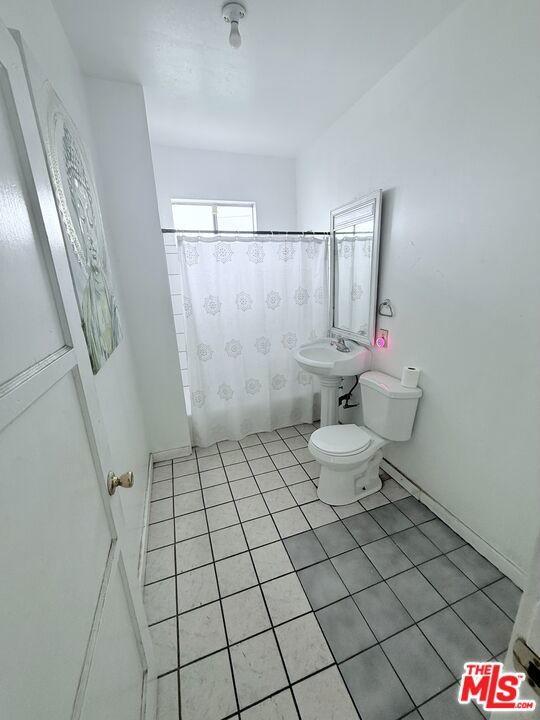 3160 Fairmount Street, Los Angeles CA: https://media.crmls.org/mediaz/e0aac327-100c-4d56-ac30-6e289c2f1d60.jpg