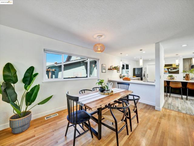 336 Washington Ave, Richmond CA: https://media.crmls.org/mediaz/e0aadc08-ef09-4e5b-8b21-5eee1f8880f0.jpg
