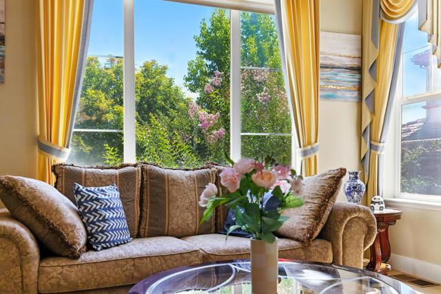 553 Lower Vintners Circle, Fremont CA: https://media.crmls.org/mediaz/e0ab36b4-1714-4dff-9592-e98b5436d254.jpg