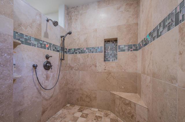 9247 Holly Hill Drive, Salinas CA: https://media.crmls.org/mediaz/e0ac1620-0729-46c8-95cb-d0a3e5c3bf9a.jpg