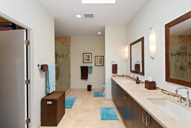 11 Vista Loma Drive, Rancho Mirage CA: https://media.crmls.org/mediaz/e0ad06ff-4b43-4f18-a363-9068121a5a73.jpg