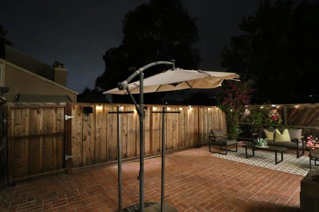 284 Rosewood Court, Hayward CA: https://media.crmls.org/mediaz/e0ad4328-4ceb-426b-a5fb-4ac9aecb7a0e.jpg