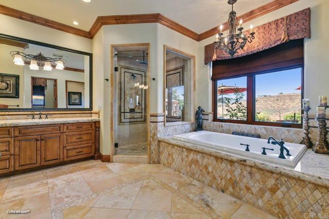 16531 Zumaque, Rancho Santa Fe CA: https://media.crmls.org/mediaz/e0add936-506e-463c-bd37-9ab8365dd09c.jpg
