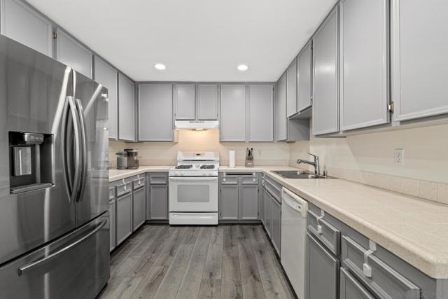 10794 Jeanne Ter, Santee CA: https://media.crmls.org/mediaz/e0ae19e5-0fc1-4c1f-a78f-d1544334943d.jpg