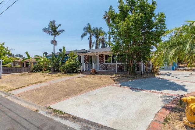 7701 Marie Avenue, La Mesa CA: https://media.crmls.org/mediaz/e0af4a7e-f863-431d-91a5-63a416789c9c.jpg
