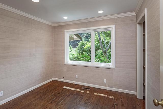 3 Wyndham Drive, Portola Valley CA: https://media.crmls.org/mediaz/e0af8049-209d-472b-b486-14688b4c6605.jpg