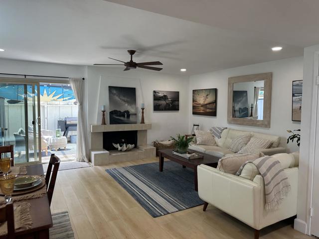 4116 Loma Riviera Ln, San Diego CA: https://media.crmls.org/mediaz/e0af90ae-6960-4098-97cf-16ecb6809ae3.jpg