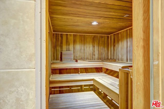 2160 Century Park East, Los Angeles CA: https://media.crmls.org/mediaz/e0b1d568-764c-4f64-9091-c725061dba60.jpg