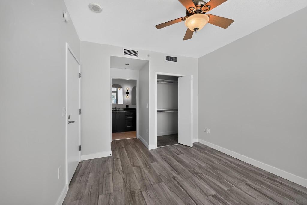 325 7th - photo 18