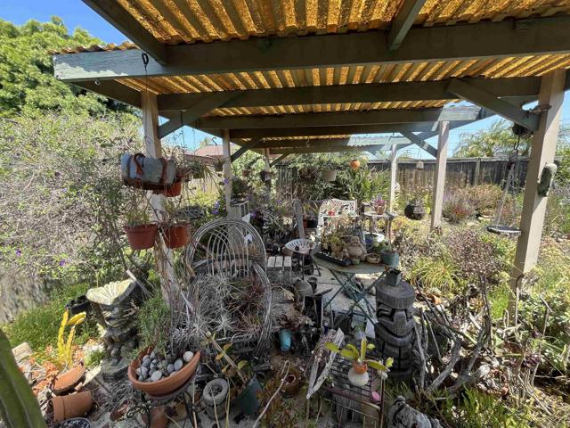 5284 Winthrop St, San Diego CA: https://media.crmls.org/mediaz/e0b287cb-2247-49e8-85cd-0e608c3f4a4d.jpg