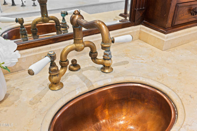 Detail Gallery Image 38 of 48 For 13045 Ripple Creek Ln, Camarillo,  CA 93012 - 5 Beds | 3/1 Baths