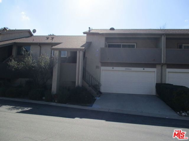 Photo of 20064 Avenue Of The Oaks, Newhall, CA 91321