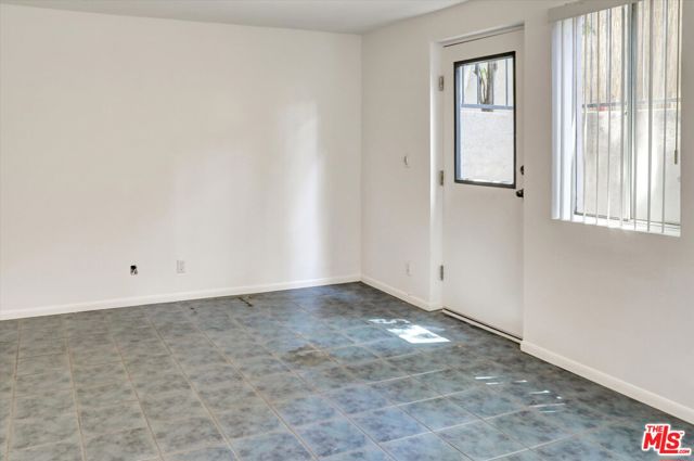 7920 Anise Avenue, Los Angeles CA: https://media.crmls.org/mediaz/e0b4751f-a993-4ffe-a2c1-1079e71af07e.jpg