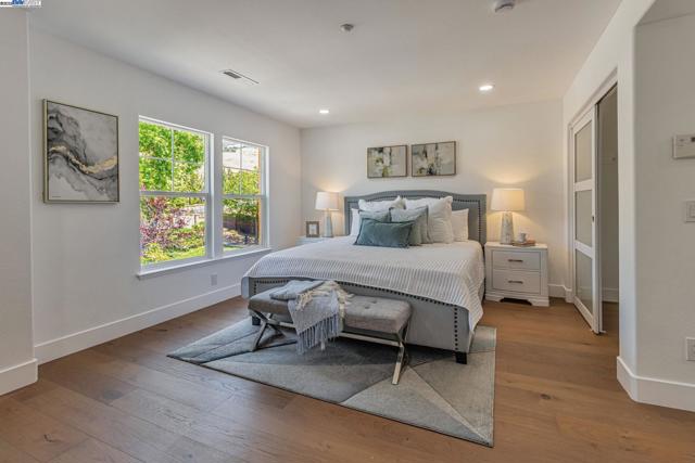 4182 Lautrec Dr, San Jose CA: https://media.crmls.org/mediaz/e0b4a68e-6c58-473f-9814-5133d8db5789.jpg