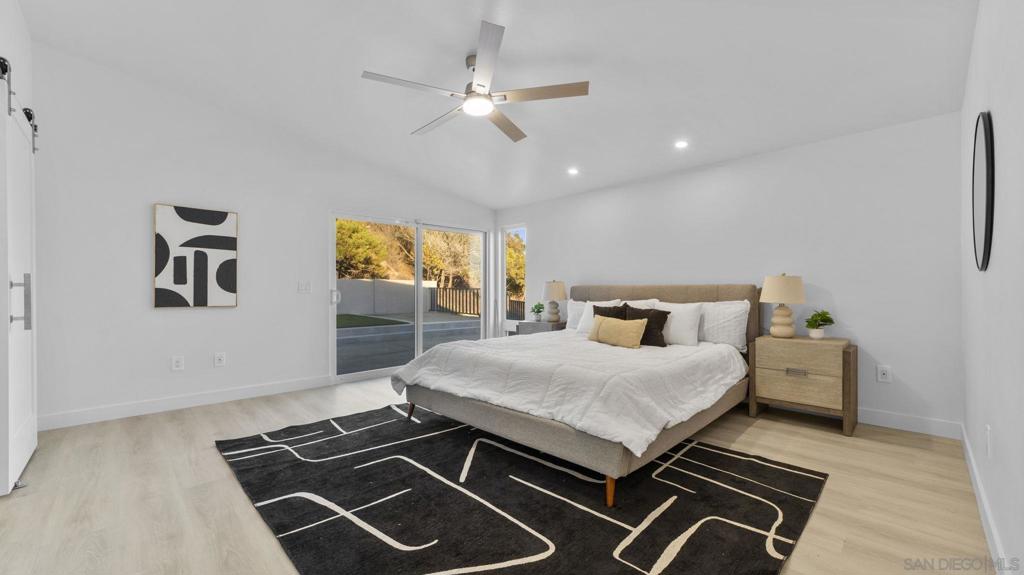 MLS #250043046SD image #23