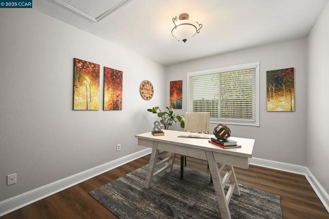 84 Tumbleweed Ct, San Ramon CA: https://media.crmls.org/mediaz/e0b53bed-5296-4eab-a7fa-d704c5300edc.jpg
