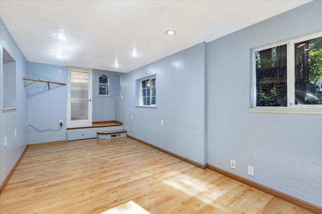 695 Creek Drive, Boulder Creek CA: https://media.crmls.org/mediaz/e0b54a7d-2f33-49c7-8335-91ff9221f624.jpg