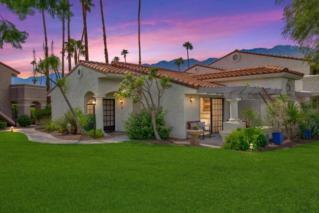 505 S Farrell Drive, Palm Springs CA: https://media.crmls.org/mediaz/e0b76e35-6c0f-4546-b2ea-99cf698e21f2.jpg