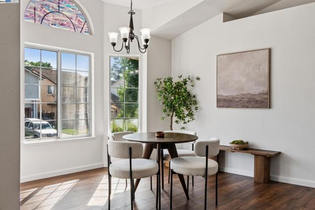 4415 Folsom Dr, Antioch CA: https://media.crmls.org/mediaz/e0b79c41-baf4-41bf-a7fd-94d44c257a79.jpg