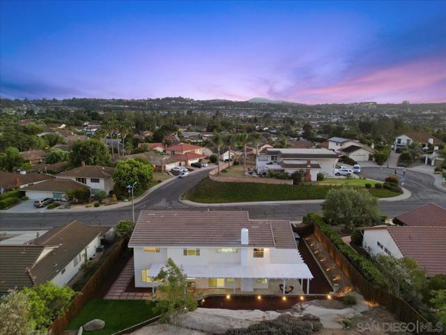 17283 Montero Rd, San Diego CA: https://media.crmls.org/mediaz/e0b839d4-b954-465d-b2f4-56ef680d4e2a.jpg