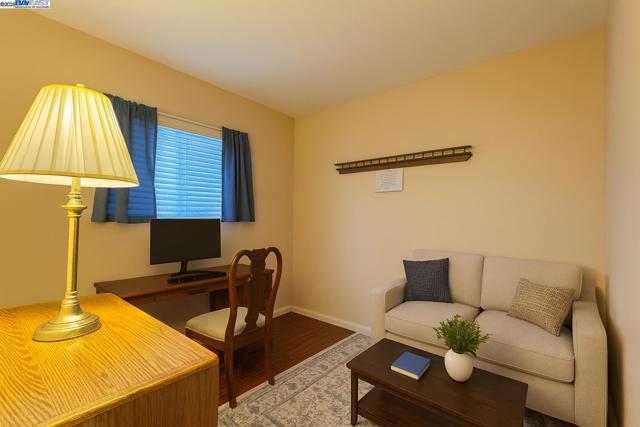 167 Kona Cir, Union City CA: https://media.crmls.org/mediaz/e0b849d2-40fa-4369-83dd-b7d04099cc1f.jpg