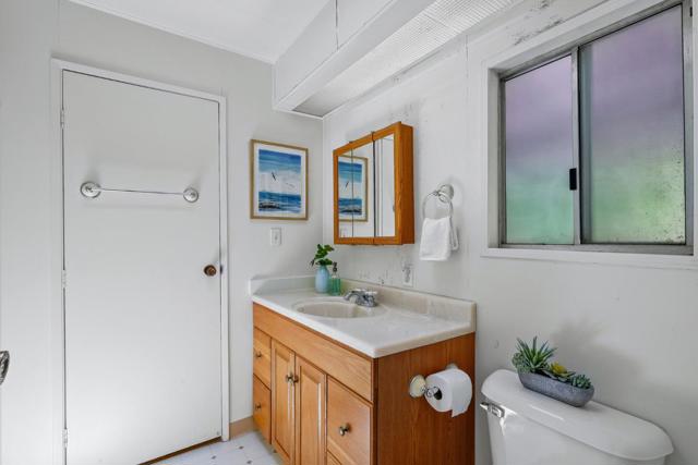 300 Plum Street, Capitola CA: https://media.crmls.org/mediaz/e0b84de9-c673-426e-b974-a390a6c1358c.jpg