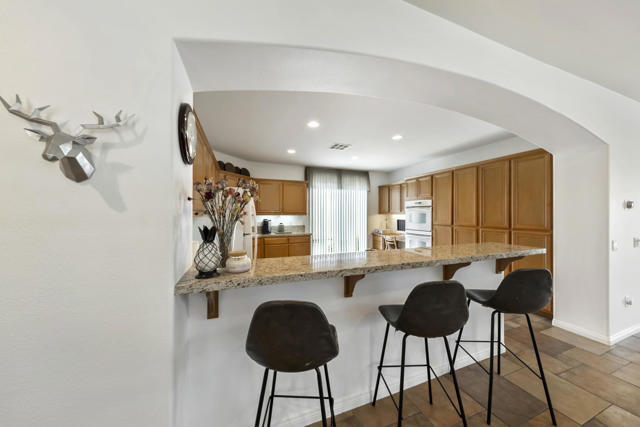82126 Travolta Ave Avenue, Indio CA: https://media.crmls.org/mediaz/e0b8976f-e4b5-479c-89af-e3e1d9100e15.jpg
