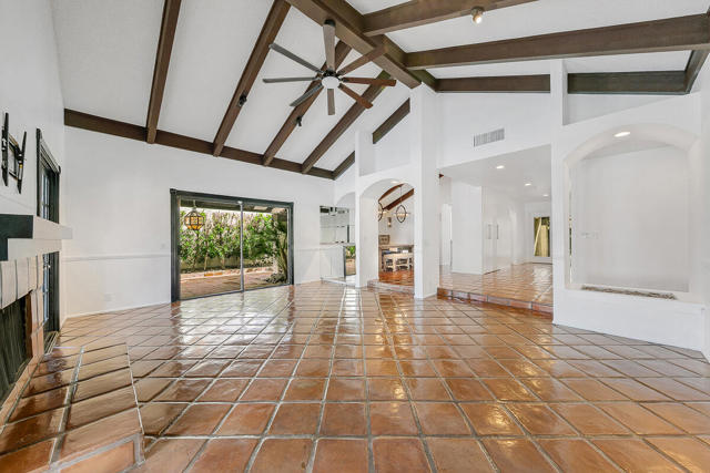 60 Calle Solano, Rancho Mirage CA: https://media.crmls.org/mediaz/e0b900a5-30e0-4d40-95aa-10a808076dd9.jpg