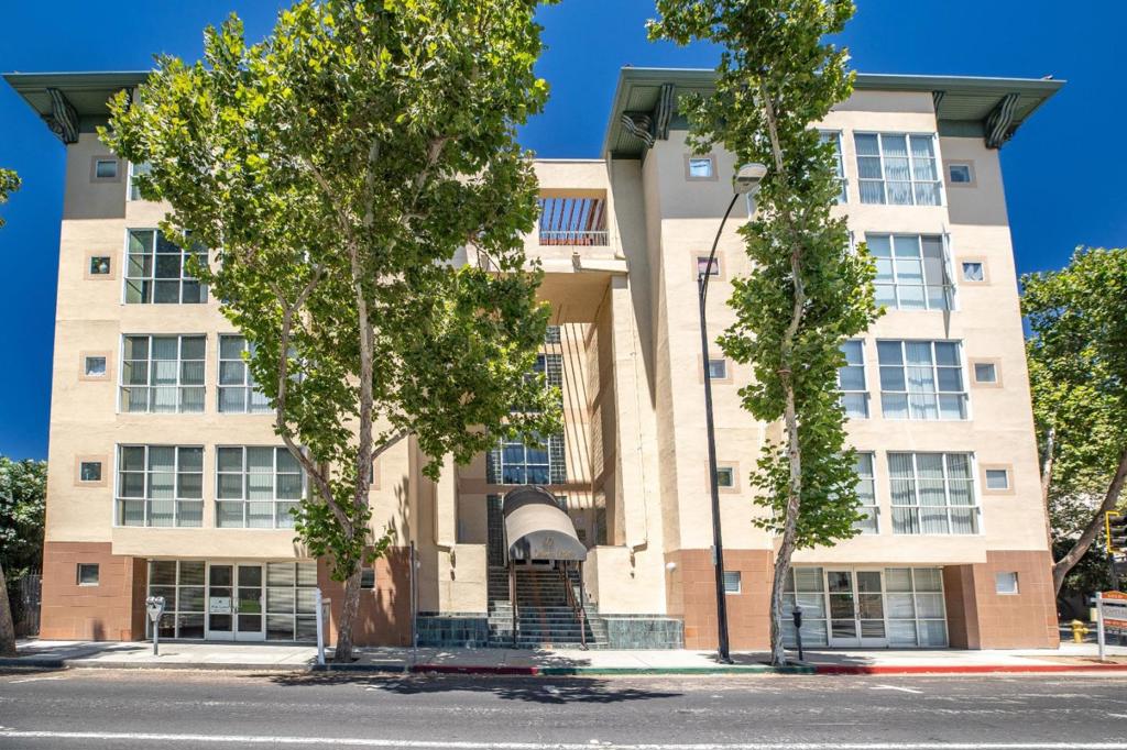 97 E Saint James Street #41