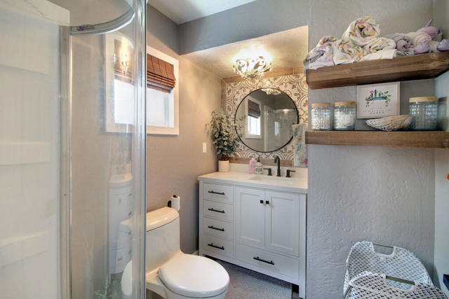 1225 Crestwood Drive, Big Bear CA: https://media.crmls.org/mediaz/e0bb5545-3cbc-4a2a-acff-96da16eb56c4.jpg
