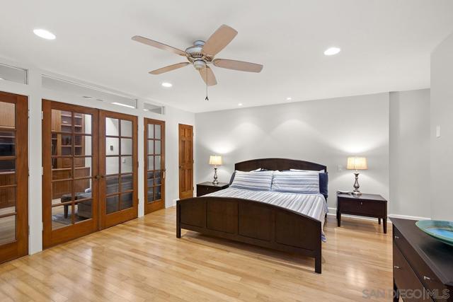 356 Prospect Street, La Jolla CA: https://media.crmls.org/mediaz/e0bc2e71-5dcb-4cad-8f9d-48e8d5ca4b8b.jpg