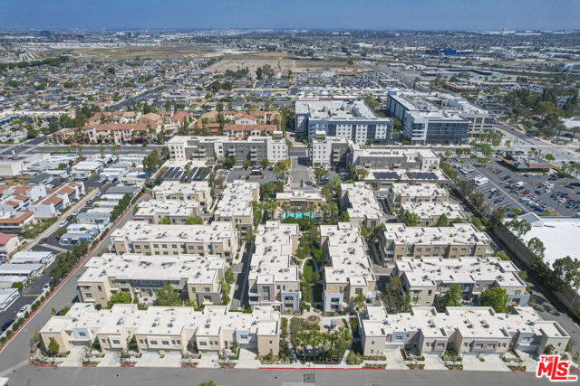 552 E Carson Street, Carson CA: https://media.crmls.org/mediaz/e0bd1e80-2a2a-4e86-81ec-8a285e51efa1.jpg