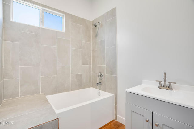 300 E Alhambra Road, Alhambra CA: https://media.crmls.org/mediaz/e0bd5232-7adb-4aca-9c57-89bcc99d6b51.jpg