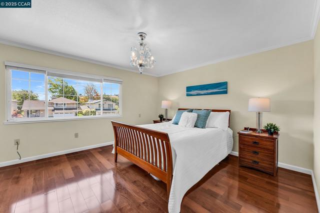 102 Monasterio Ct, San Ramon CA: https://media.crmls.org/mediaz/e0bede94-2f09-4eba-b9c6-c9b3b11c54c5.jpg